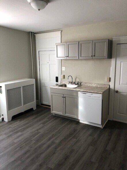 Building Photo - 3416 Fairfield St