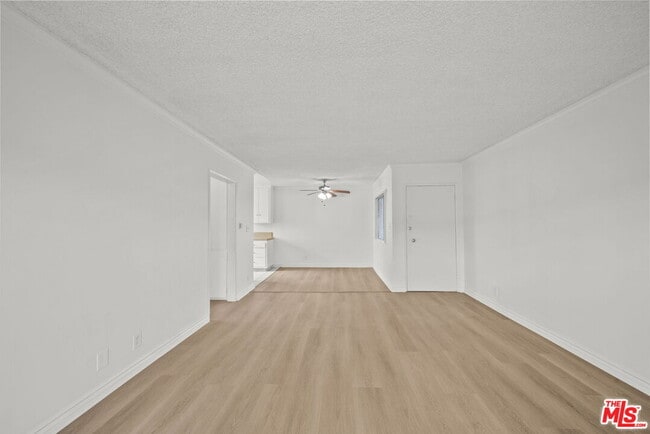 Building Photo - 8371 Northgate Ave