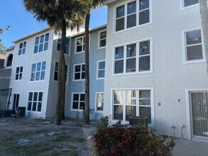 Building Photo - 2319 N Congress Ave