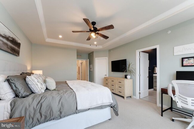 Building Photo - 22405 Claude Moore Dr