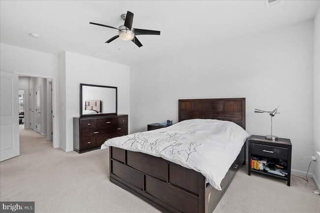 Building Photo - 43387 Charitable St