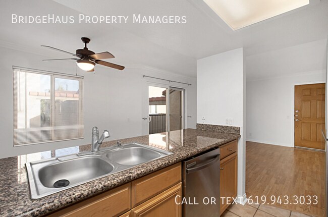 Building Photo - 4222 Menlo Ave