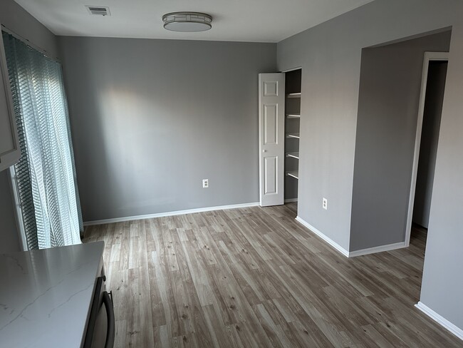 Building Photo - 8643 Cipriano Springs Ct