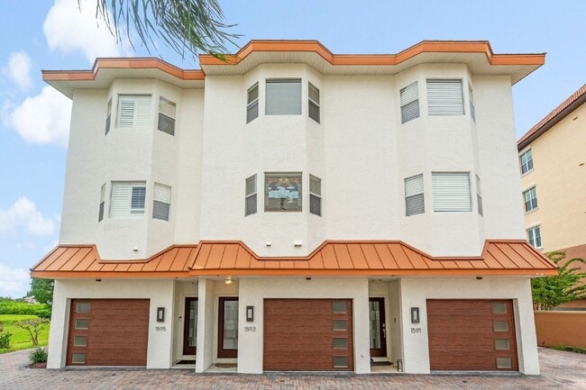 Building Photo - 1593 Pinellas Bayway S