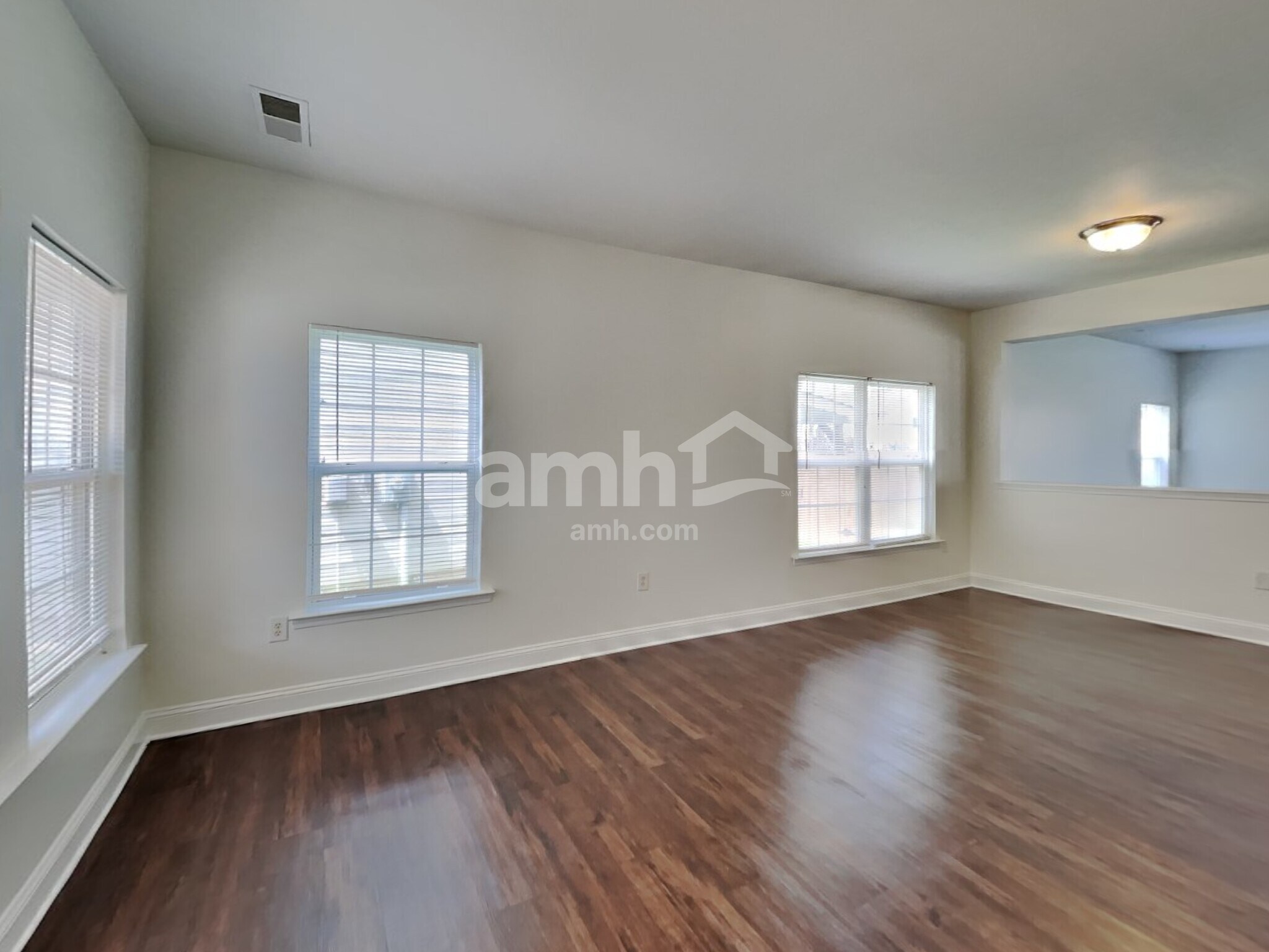 Building Photo - 318 Lameshur Ln