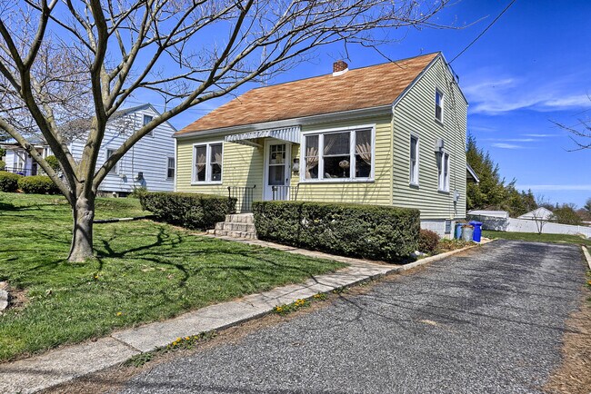 Primary Photo - 203 Roxbury Road - $1200/month - Available...