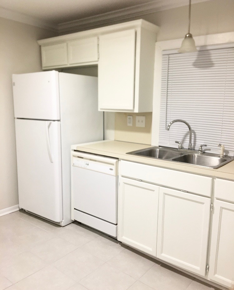 Building Photo - 1029 Wilson St