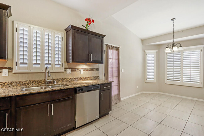 Building Photo - 14729 Oldenberg Ct