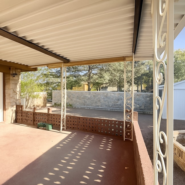 Building Photo - 211 N Campbell St