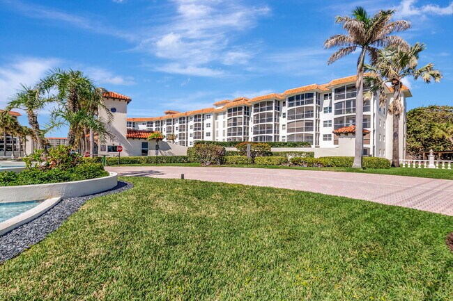 Building Photo - 2871 N Ocean Blvd