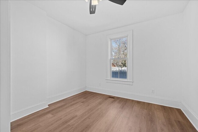 Building Photo - 258 Maryland Ave