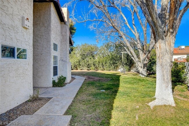 Building Photo - 2408 El Cortez Ave