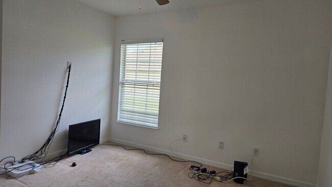 Building Photo - Spacious Haines City Retreat - For Rent Now!