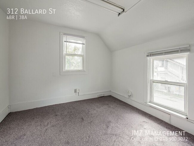 Building Photo - 312 Ballard St