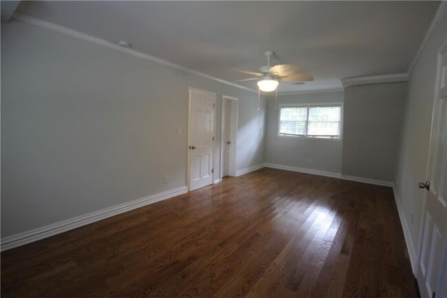 Building Photo - 3212 Topaz Ln SW