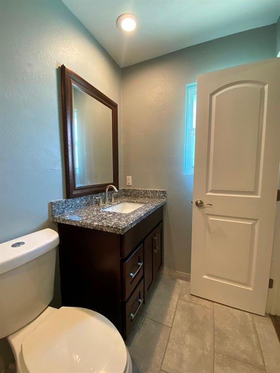 Building Photo - 3411 Lynridge Dr
