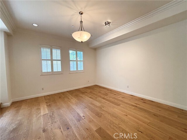 Building Photo - 441 N Los Robles Ave