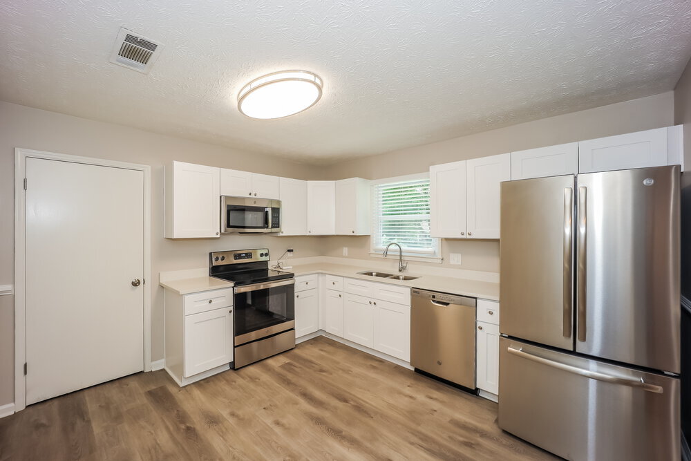 Building Photo - 4741 Cedar Lake Dr SE