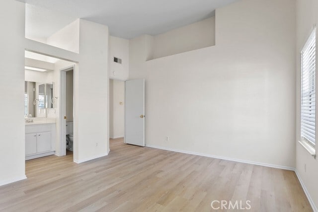 Building Photo - 19 Santa Agatha