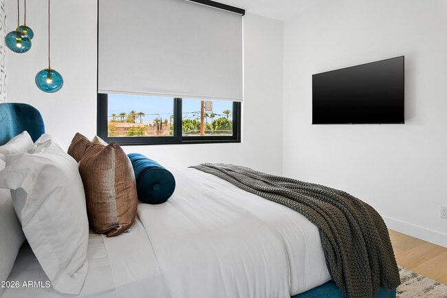 Building Photo - 4207 E Campbell Ave