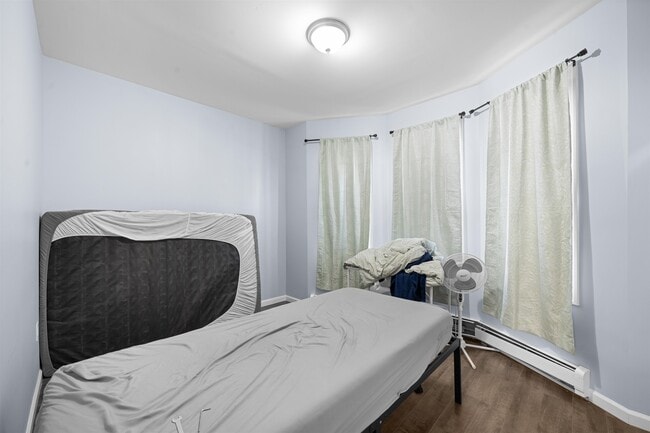 Building Photo - 83 Hobart Ave