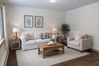 Building Photo - 625 2nd Ave W