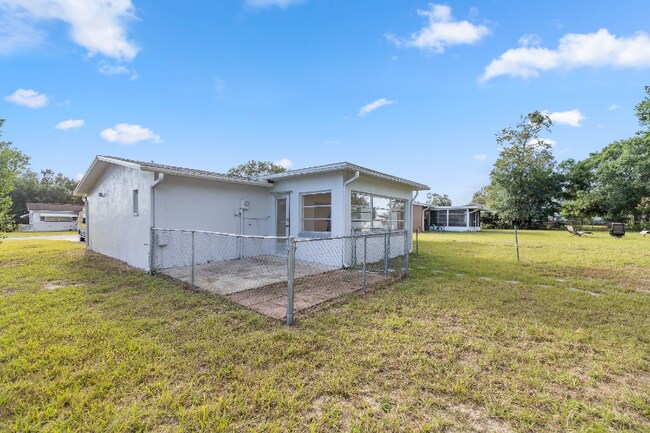 Building Photo - 88 S Adams St