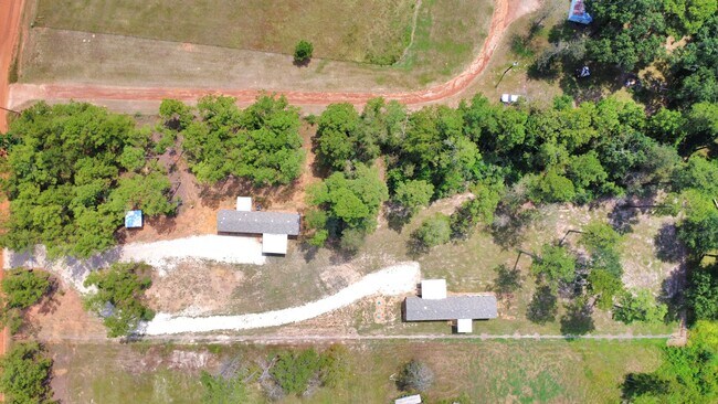 Building Photo - 1556 Brown Rd