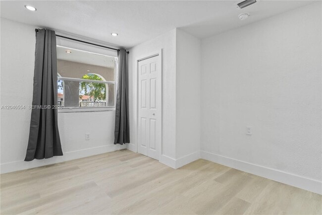 Building Photo - 171 W 13th St