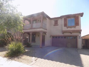 Building Photo - Gilbert Gem!
