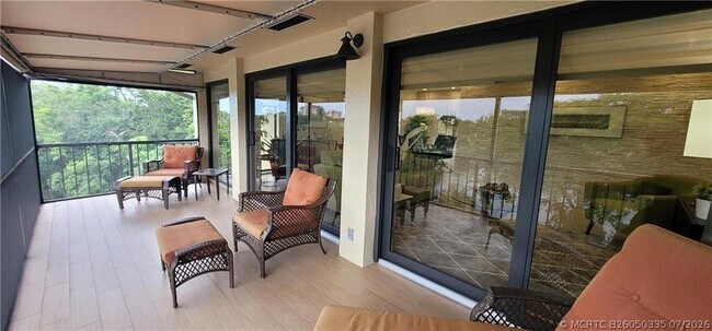 Building Photo - 6010 S Falls Cir Dr