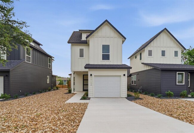Building Photo - 2212 Yellow Jacket Ln