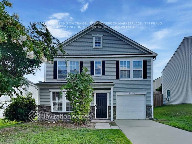 Primary Photo - 952 Littleton Dr
