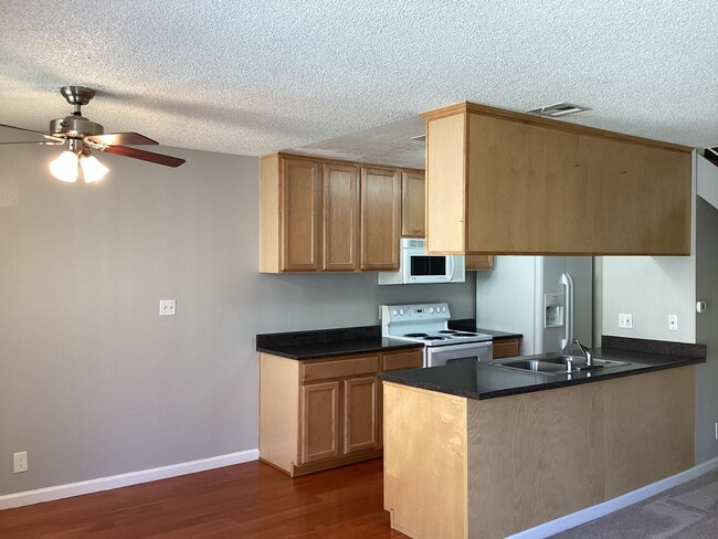 Building Photo - 460 W Alamos Ave