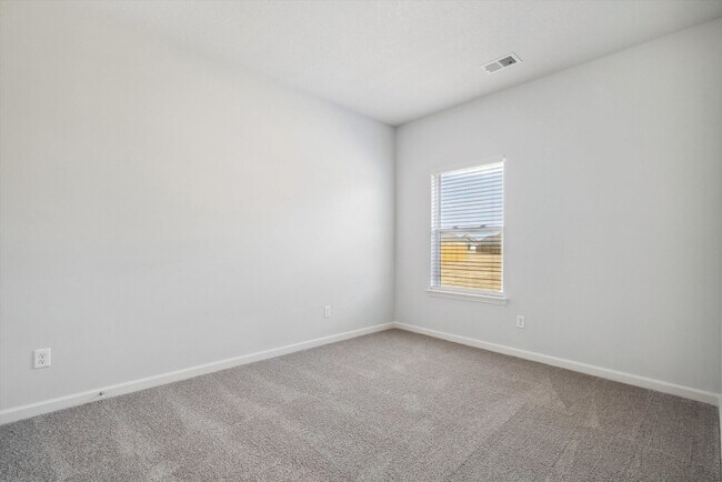 Building Photo - 85 Kipling Dr