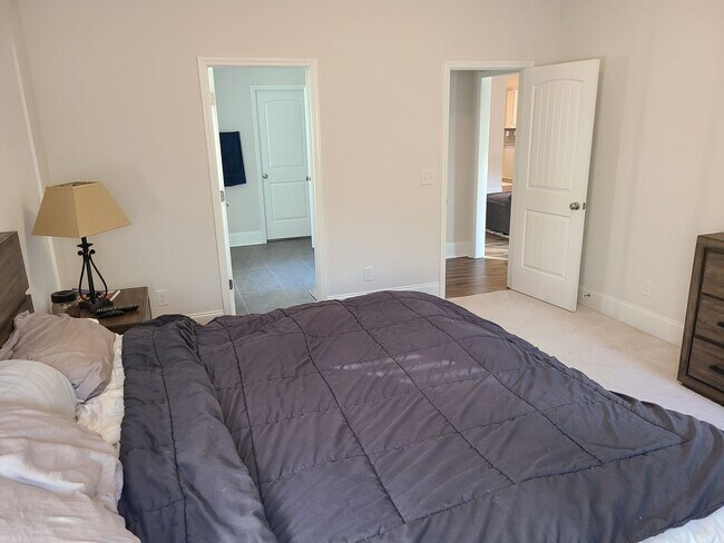 Building Photo - 3 Bedroom 2 bath home - The Landing at Mil...