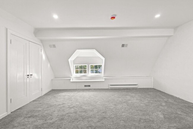 Building Photo - 2814 Bellevue Terrace NW