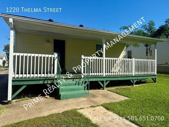 Building Photo - 1220 Thelma St