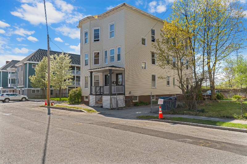 Primary Photo - 51 Frederic St