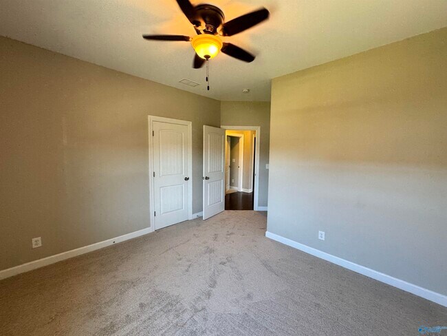 Building Photo - 155 Sougahatchee Dr