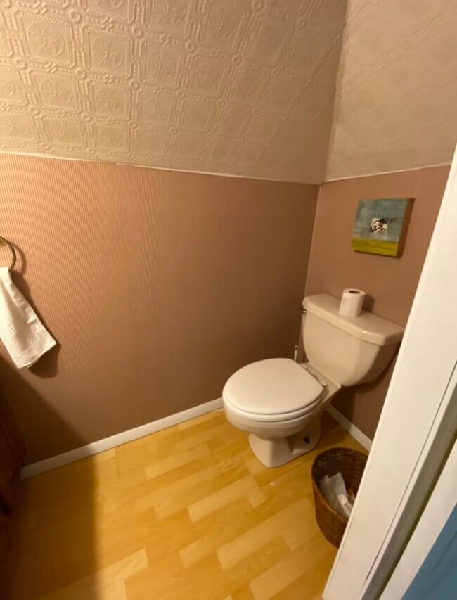 Building Photo - 85 Briggs St