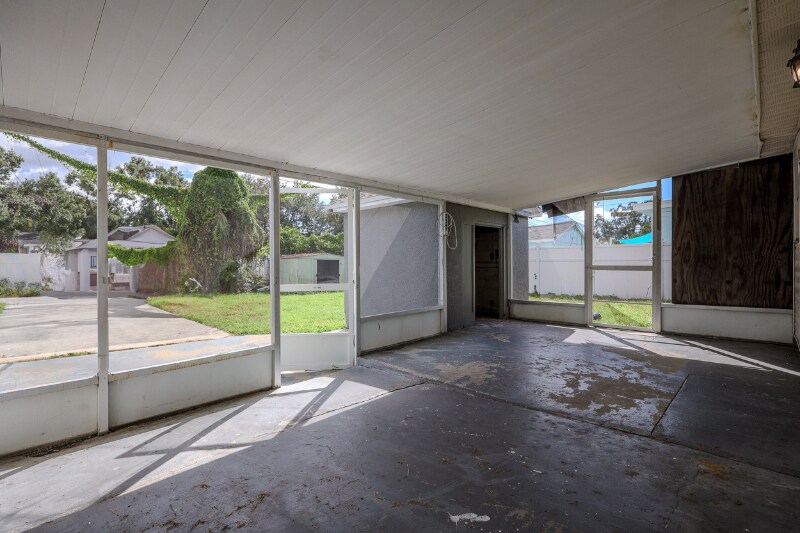 Building Photo - 4220 38th Ave N