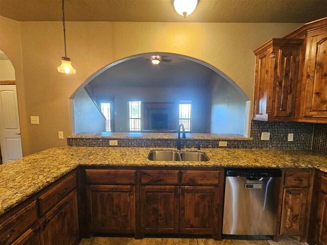 Building Photo - 1299 SW Deyo Landing Loop