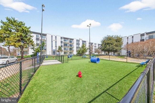 Building Photo - 60 S Van Dorn St