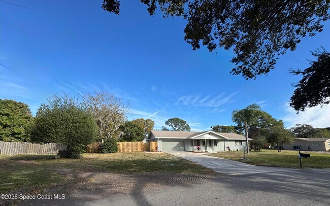 Building Photo - 540 Elliott Dr