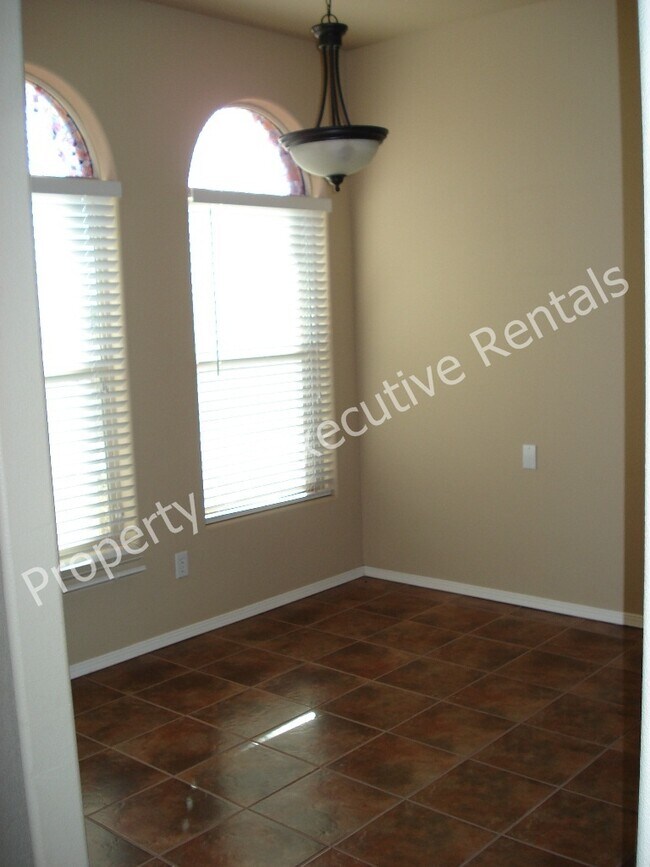 Building Photo - 4941 Chesney Rd