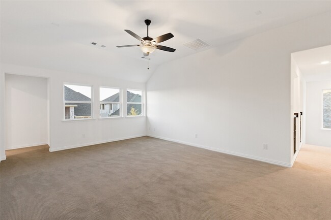Building Photo - 2380 Rainforest Dr