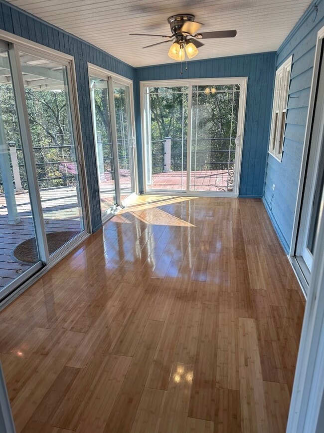 Building Photo - Wallen Bluff 4 Plex