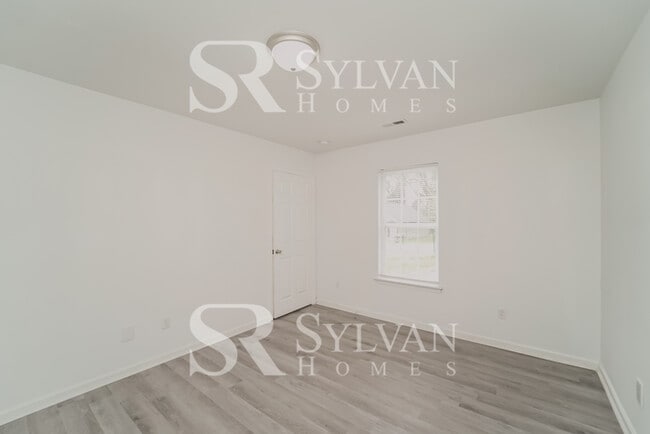 Building Photo - The Lifestyle You Deserve.