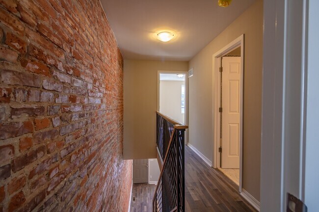 Building Photo - ???Newly Updated, MODERN 2 Bedroom in booming Brewerytown
